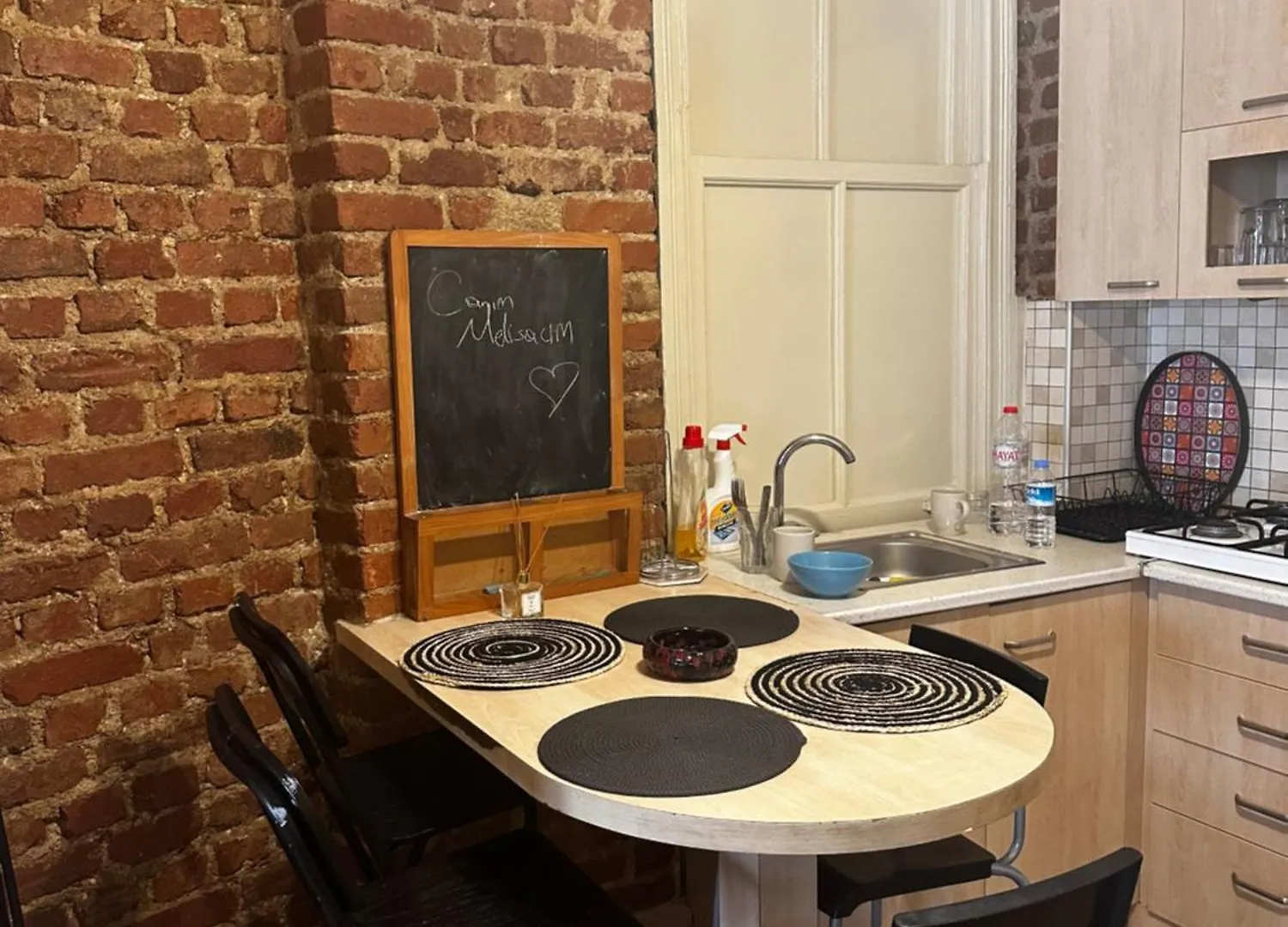 Aparthotel Apartment In Great Location In Kadikoy Seaside W. Amazing Shared Terrace Istanbul